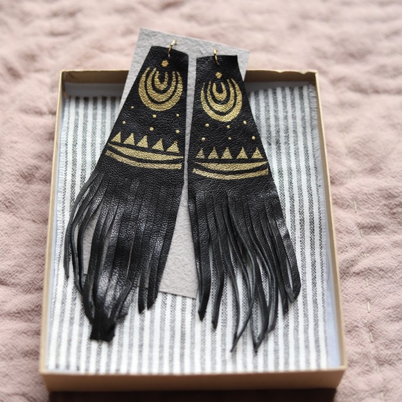 Upcycled leather boho earrings. NWT - Picture 1 of 3
